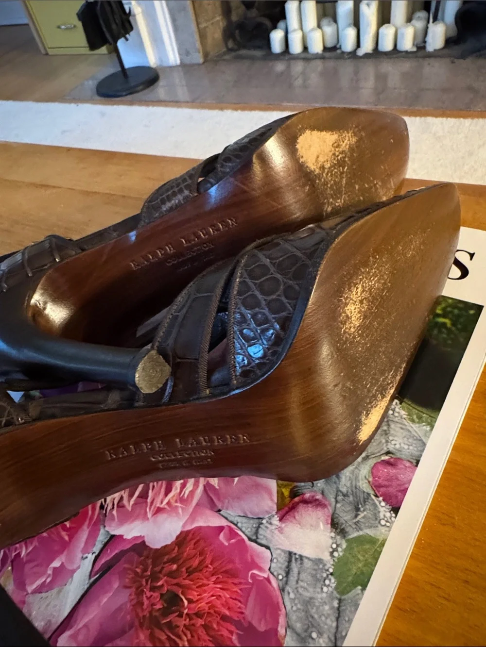 Women’s Ralph Lauren Collection Chocolate Brown Croc-Embossed Mary Jane Pumps